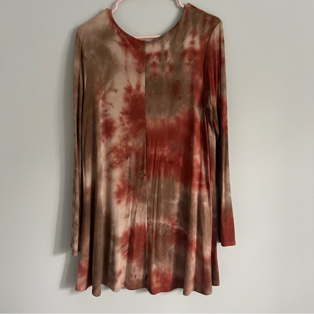1.4.3. Story by Line Up Criss Cross Brown Tie Dye Boho Style Tunic Blouse - Picture 4 of 5
